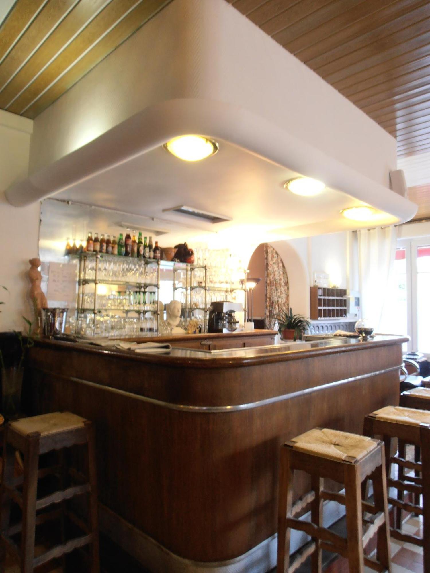 Hotel De La Meuse Charleville-Mézières Екстериор снимка